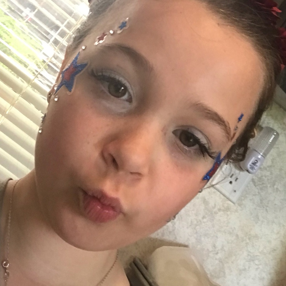 Meet your Posher, Maddie